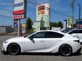 
									Lexus IS F Sport Mode Black 3 Pearl White 2023′ CPLXG full								