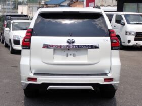 
									TOYOTA Land Cruiser Prado TX Sunroof 7 Seater Pearl White 2020′ CPLZF full								