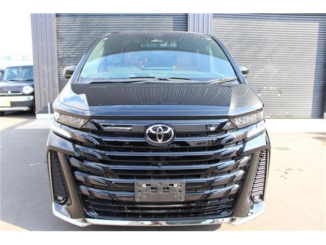 TOYOTA Vellfire 2.4 Z Premier 7-Person 4WD Black 2024′ CPYYY