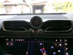 
									Bentley Bentley Bentayga V8 Mulliner Solid & Metallic Gray 2024′ CRQY2 full								