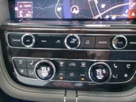 
									Bentley Bentley Bentayga V8 Mulliner Solid & Metallic Gray 2024′ CRQY2 full								