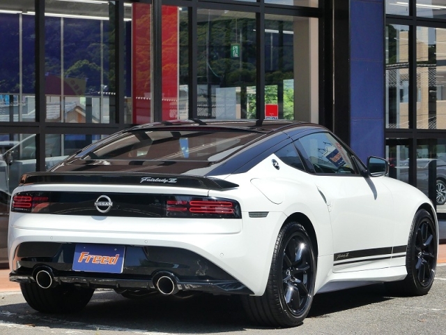 NISSAN Fairlady Z Ver ST Pearl White 2023′ CRQY7