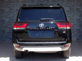 
									TOYOTA Land Cruiser Wagon GR Sport Diesel Turbo Black 2022′ CRR2A full								