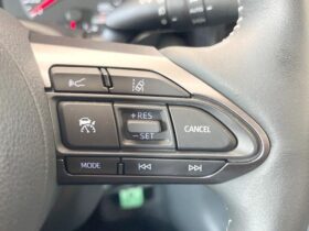 
									TOYOTA Yaris RZ High Performance Pearl White 2021′ CRYYX full								