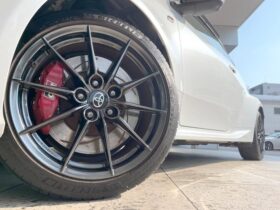 
									TOYOTA Yaris RZ High Performance Pearl White 2021′ CRYYX full								