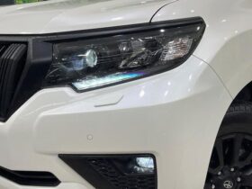 
									TOYOTA Land Cruiser Prado TX L Packet Matte Black Ed Pearl White 2023′ CRZHI full								