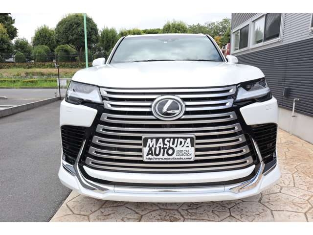 Lexus LX Base Grade Pearl White 2023′ CS00M