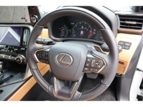 
									Lexus LX Base Grade Pearl White 2023′ CS00M full								