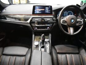 
									BMW 5 Series 540i xDrive M Sport Gray 2017′ CS310 full								
