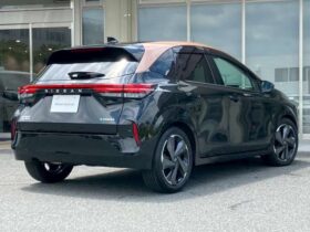 
									NISSAN AURA G Leather Edition Gold/Black 2024′ CS3S7 full								