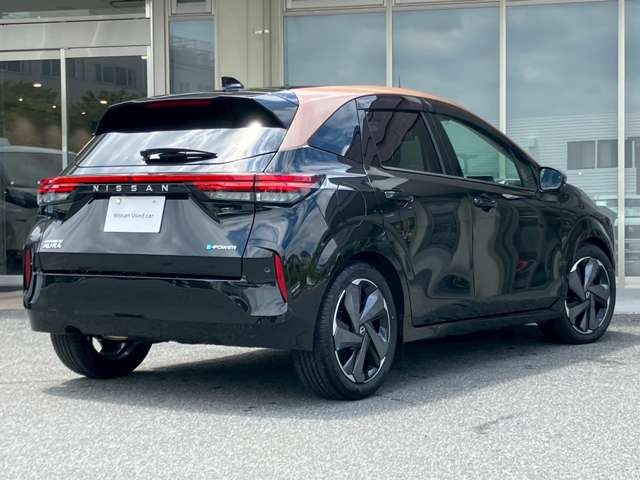 NISSAN AURA G Leather Edition Gold/Black 2024′ CS3S7
