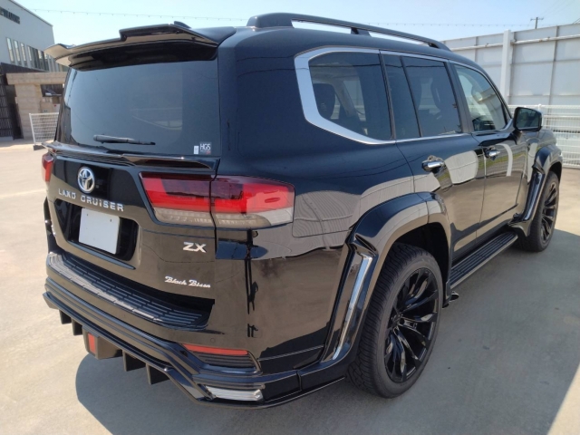 TOYOTA Land Cruiser Wagon ZX Black 2023′ CSE30