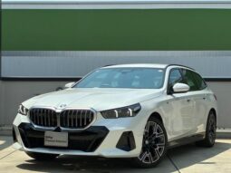 BMW 5 Series 523d xDrive M Sport Pearl White 2025′ CTW6J