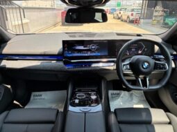 BMW 5 Series 523d xDrive M Sport Pearl White 2025′ CTW6J