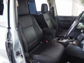 
									MITSUBISHI Pajero Exceed Silver 2012′ CTWBR full								