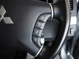 
									MITSUBISHI Pajero Exceed Silver 2012′ CTWBR full								