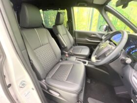 
									TOYOTA Noah S-Z Pearl White 2023′ CU4L2 full								