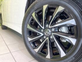 
									TOYOTA Noah S-Z Pearl White 2023′ CU4L2 full								