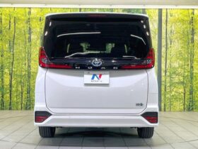 
									TOYOTA Noah S-Z Pearl White 2023′ CU4L2 full								
