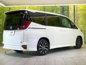 
									TOYOTA Noah S-Z Pearl White 2023′ CU4L2 full								
