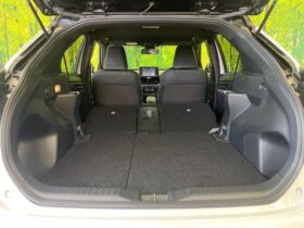 
									TOYOTA Yaris Cross Z Black/Pearl White 2022′ CU56K full								