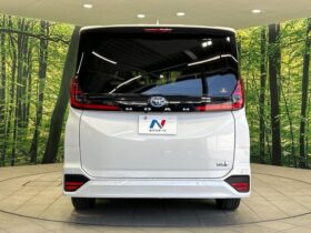
									TOYOTA Noah S-Z Pearl White 2023′ CU5VB full								