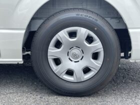 
									TOYOTA Hiace Van Wide Super GL Dark Prime L Middle R Pearl White 2025′ CUJ8K full								