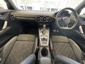 
									Audi TT 40 TFSI S Line Package White 2020′ CW9N5 full								