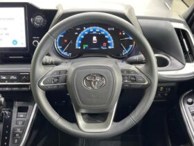 
									TOYOTA Noah S-Z Pearl White 2024′ CWACI full								