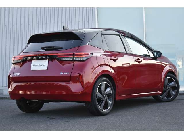 NISSAN AURA G Leather Edition Red/Black 2023′ CWAWD