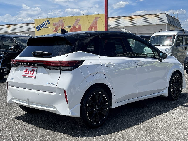 NISSAN AURA G Leather Edition Pearl White 2024′ CWCYL