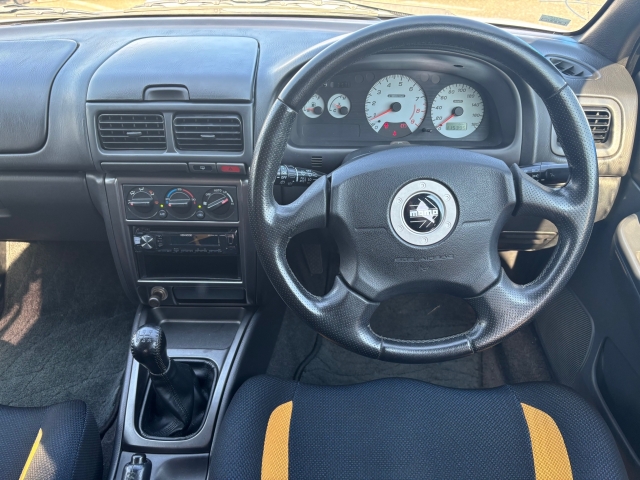 TOYOTA Impreza Base Grade White 2000′ CY6GY