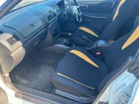 
									TOYOTA Impreza Base Grade White 2000′ CY6GY full								