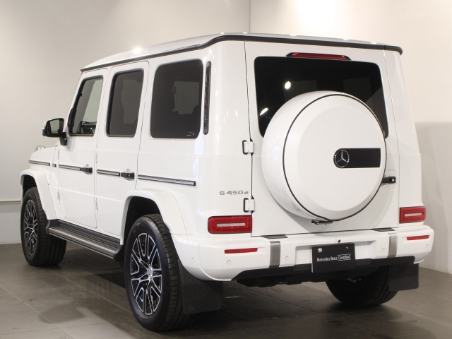 Mercedes-Benz G Class G450d Launch Edition (ISG) Pearl White 2024′ CYECB