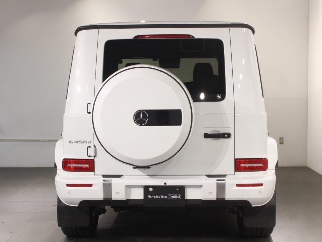 Mercedes-Benz G Class G450d Launch Edition (ISG) Pearl White 2024′ CYECB