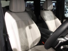 
									Mercedes-Benz G Class G450d Launch Edition (ISG) Pearl White 2024′ CYECB full								
