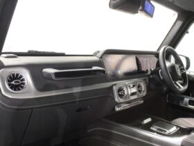 
									Mercedes-Benz G Class G450d Launch Edition (ISG) Pearl White 2024′ CYECB full								