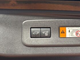 
									TOYOTA Land Cruiser Wagon VX Black 2024′ CYF0A full								