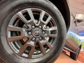 
									TOYOTA Land Cruiser Wagon VX Gray 2024′ CYF0Q full								