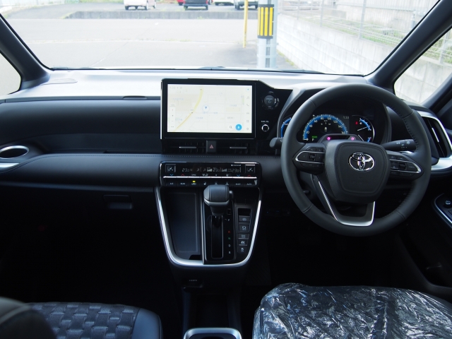 TOYOTA Voxy S-Z Pearl White 2025′ CZ19W