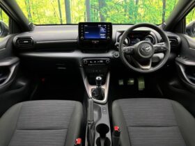 
									TOYOTA Yaris Z White 2023′ D0JLN full								