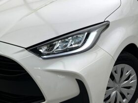 
									TOYOTA Yaris Z White 2023′ D0JLN full								