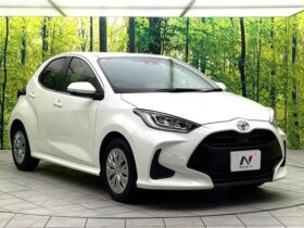 
									TOYOTA Yaris Z White 2023′ D0JLN full								