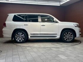 
									TOYOTA Land Cruiser Wagon ZX Pearl White 2018′ D0JRC full								