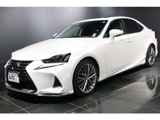 Lexus IS Version L Pearl White 2016′ D0K0K