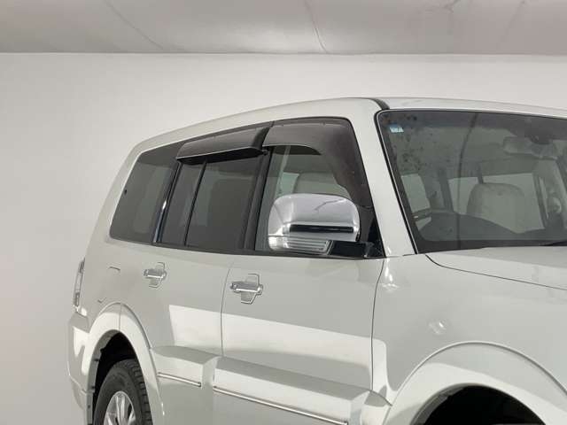 MITSUBISHI Pajero Super Exceeded Pearl White 2014′ D0KO6