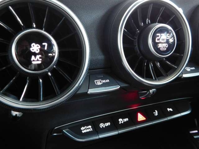 Audi TT Memorial Edition Brown/Gray 2023′ D0KYX