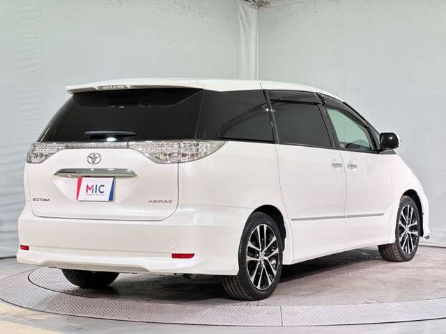 TOYOTA Estima Aeras Premium Edition Pearl White 2013′ D1E6T
