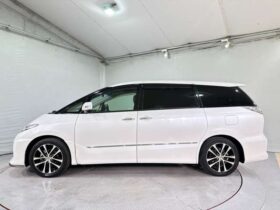 
									TOYOTA Estima Aeras Premium Edition Pearl White 2013′ D1E6T full								