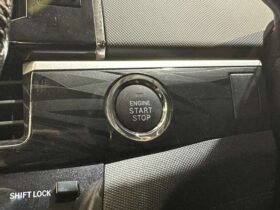
									TOYOTA Estima Aeras Premium Edition Pearl White 2013′ D1E6T full								